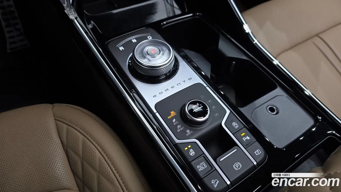 Kia Sorento — фото 9