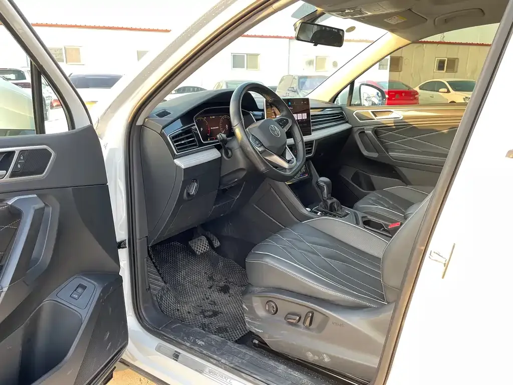 Volkswagen Tiguan L 2024 из CN, фото 9