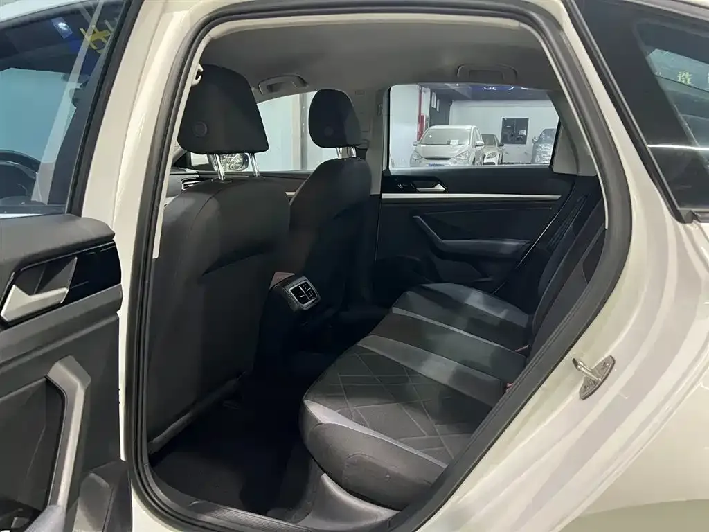 Volkswagen Lavida 2023 из CN, фото 9