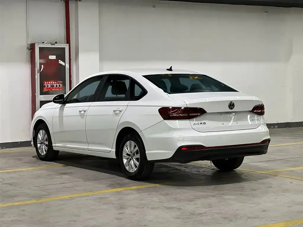 Volkswagen Lavida 2023 из CN, фото 8