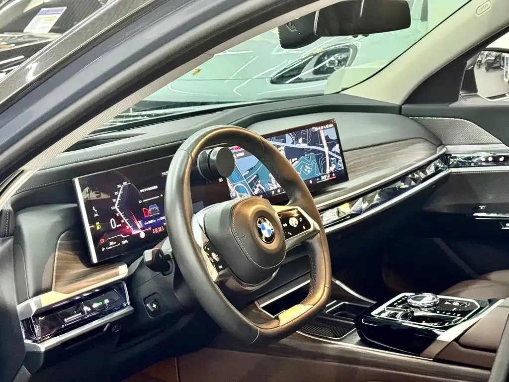BMW 7 Series 2023 из CN, фото 8
