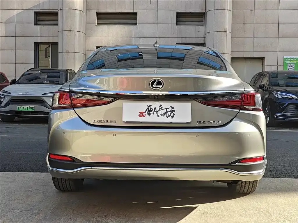 Lexus ES 2021 из CN, фото 6