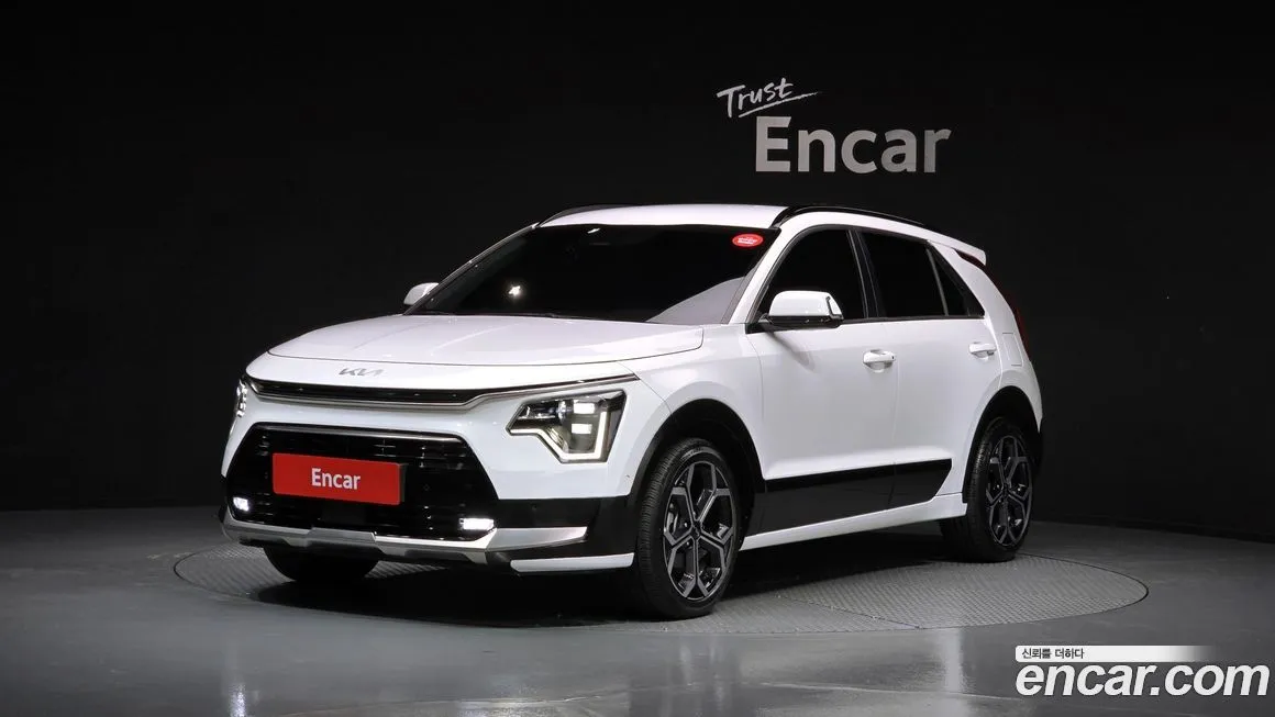 Kia Niro — фото 1