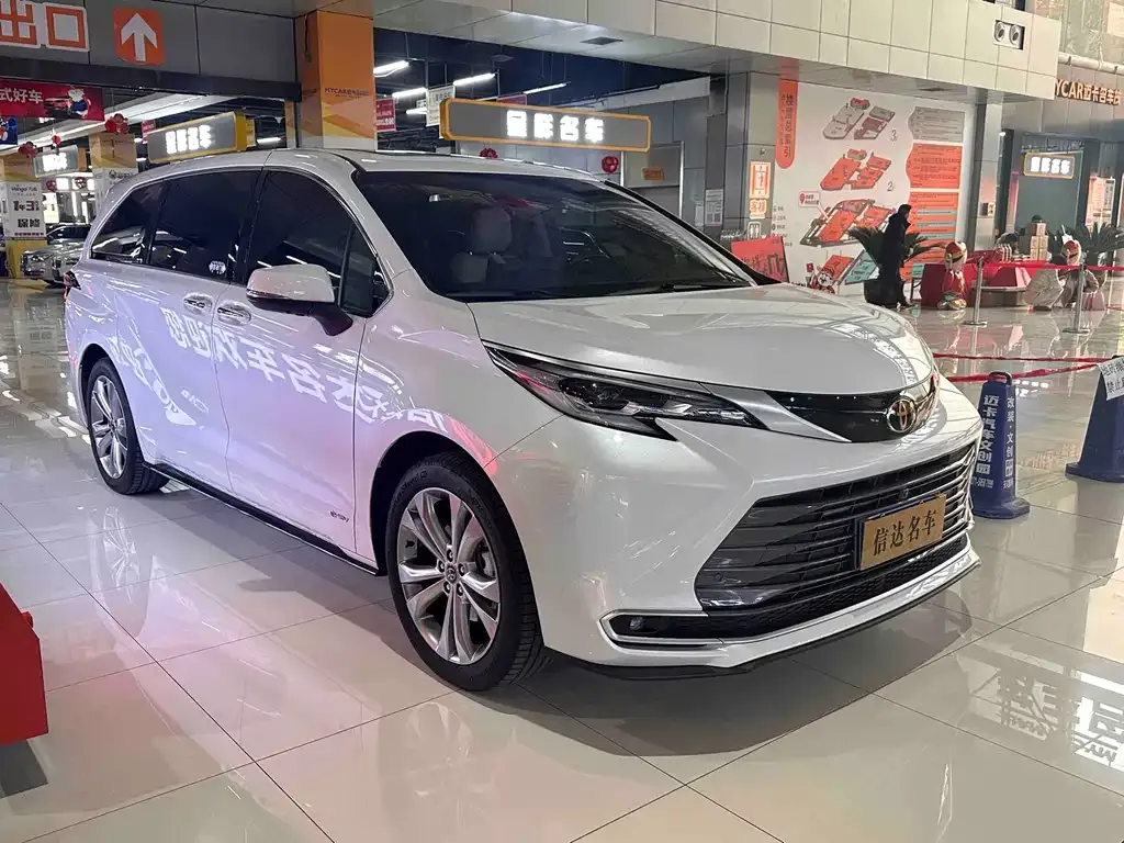 Toyota Sienna 2025 из CN, фото 7