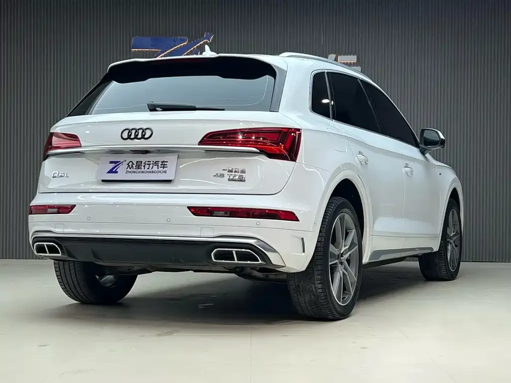 Audi Q5L 2022 из CN, фото 4