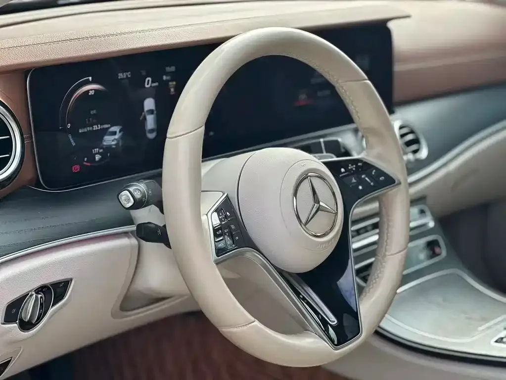 Mercedes-Benz E-Class 2023 из CN, фото 5