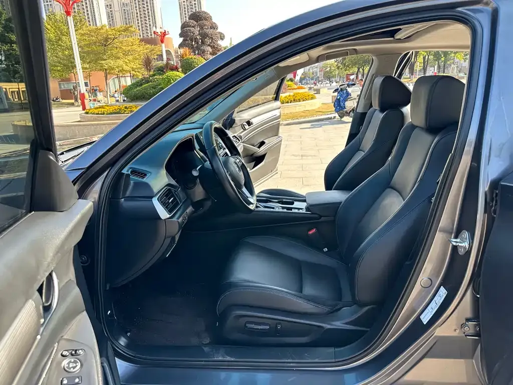 Honda Accord — фото 3