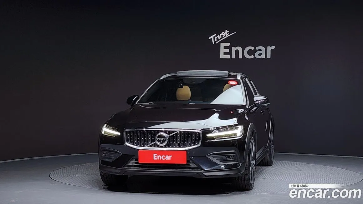 Volvo V60 2021 из KR, фото 7