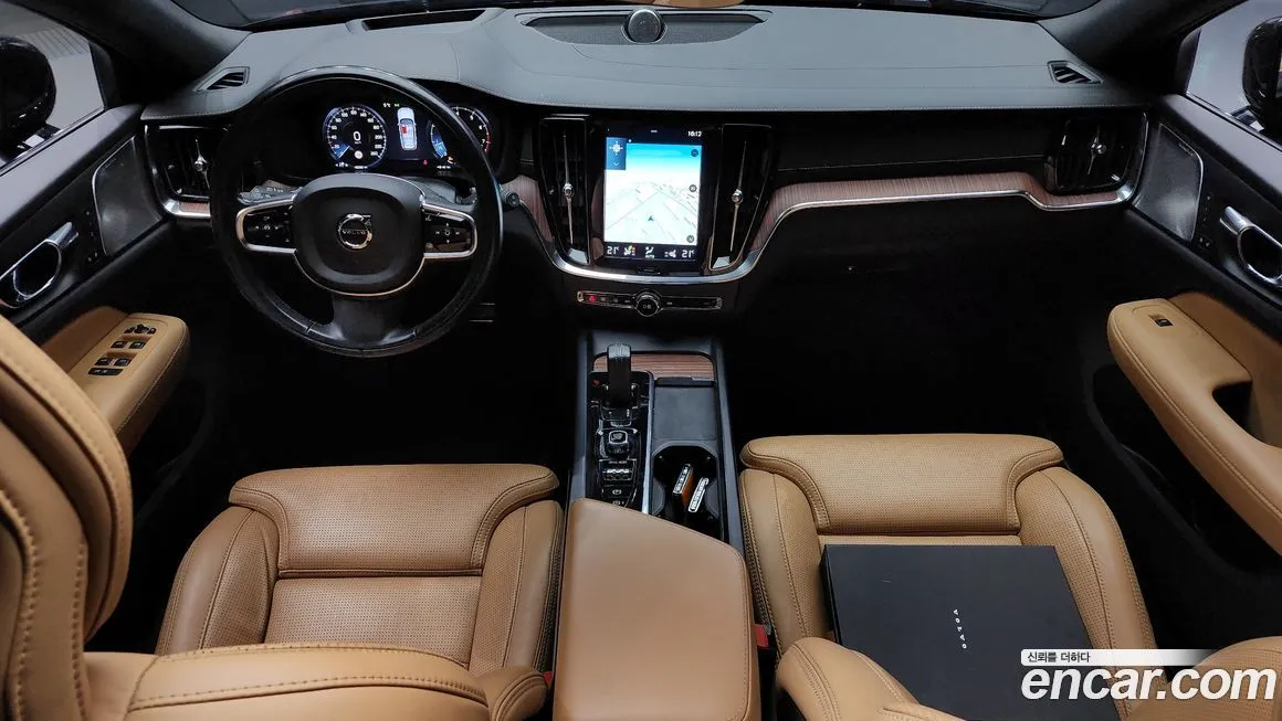 Volvo V60 2021 из KR, фото 5