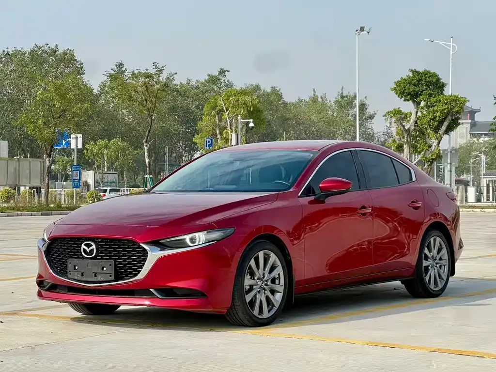 Mazda 3 Axela 2022 из CN, фото 1