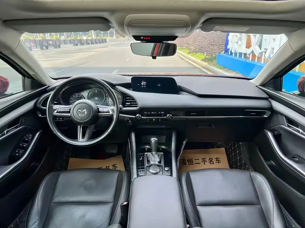 Mazda 3 Axela 2022 из CN, фото 4