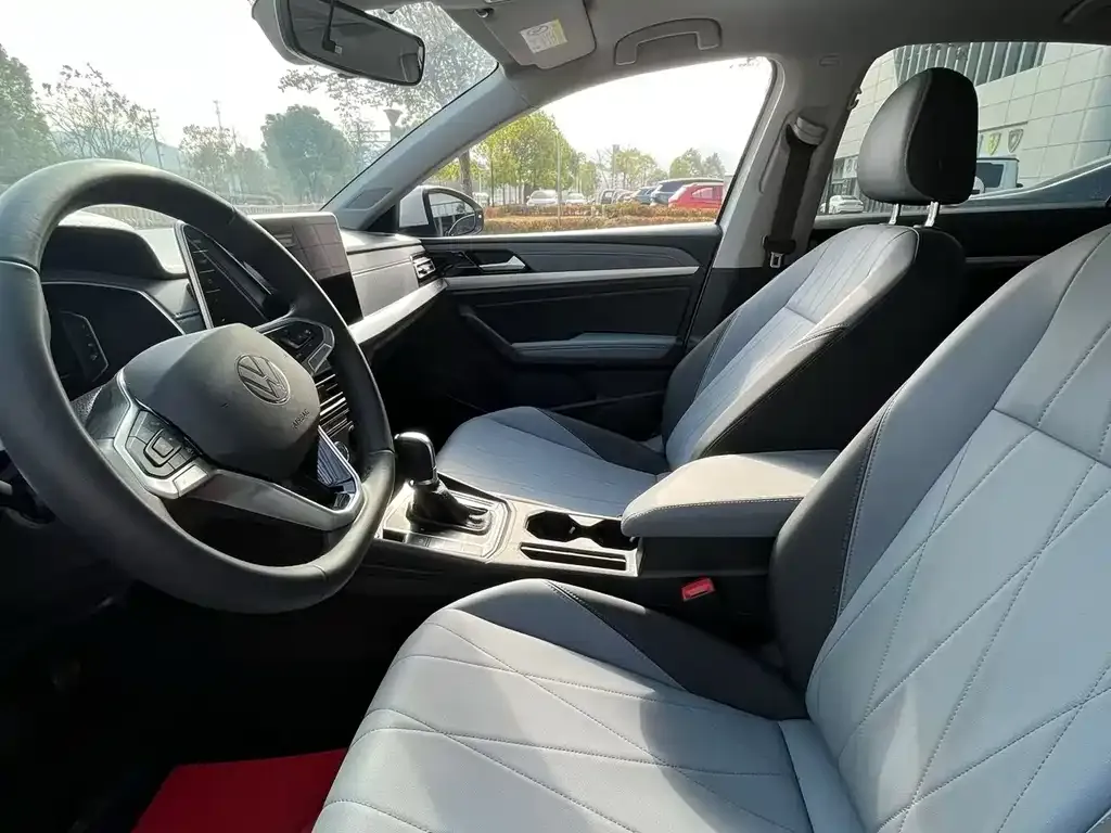 Volkswagen Lavida 2024 из CN, фото 2
