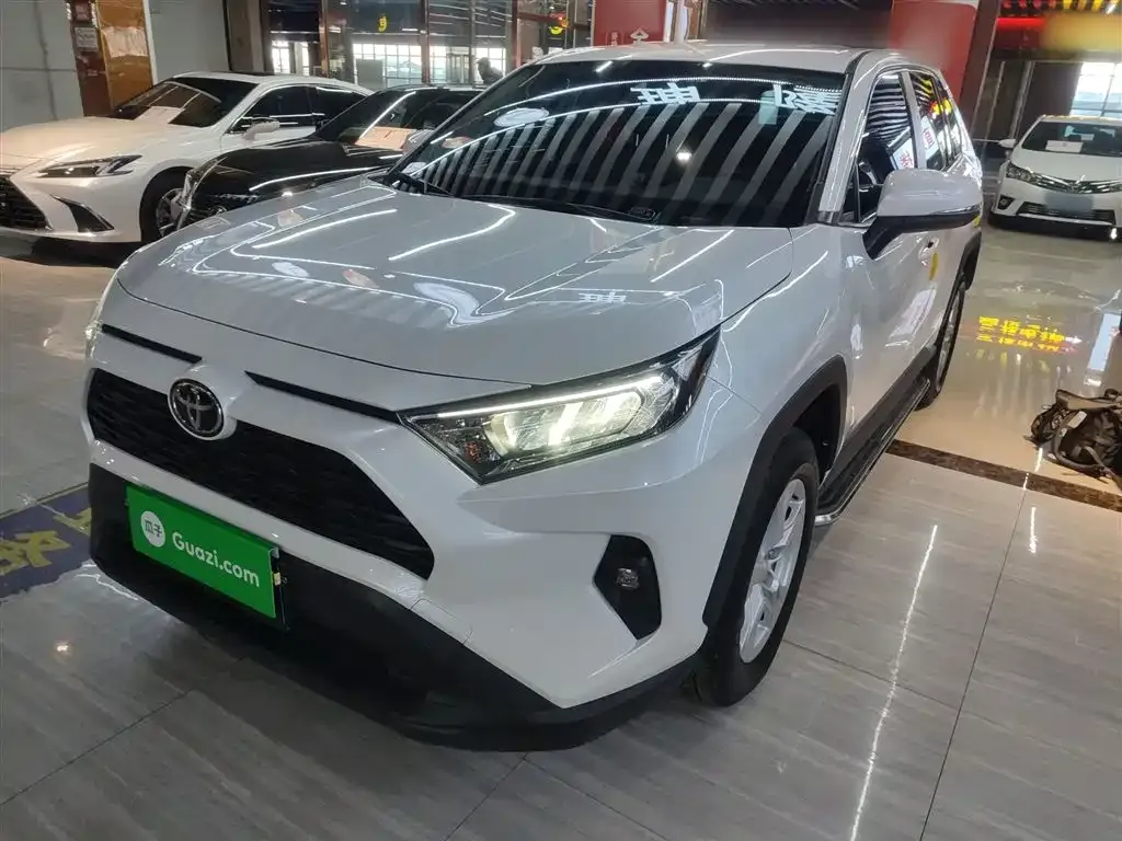 Toyota RAV4 2023 из CN, фото 10