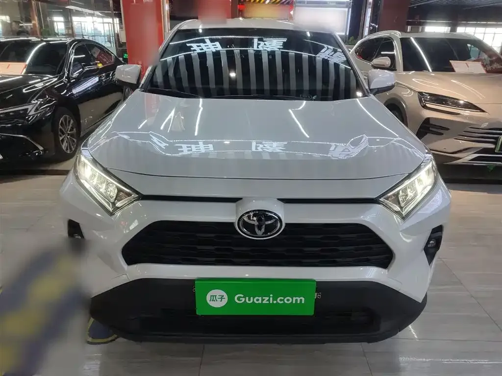 Toyota RAV4 2023 из CN, фото 7