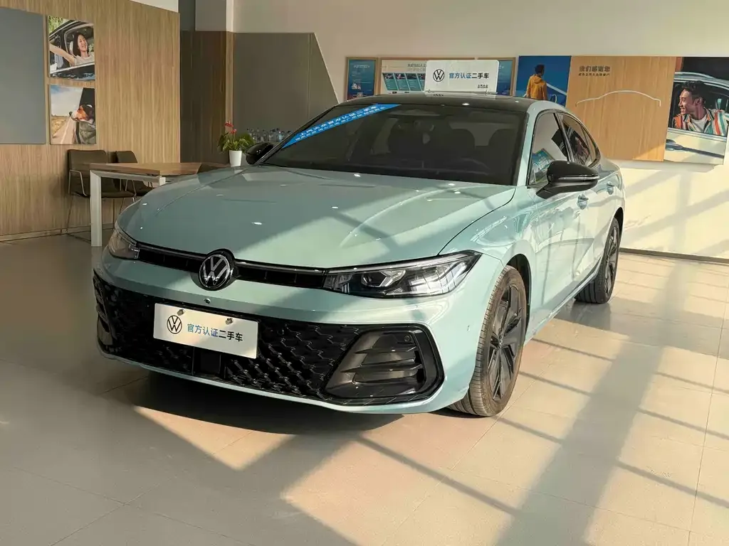 Volkswagen Passat 2024 из CN, фото 1