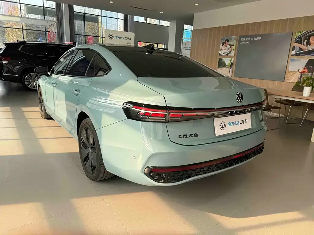 Volkswagen Passat 2024 из CN, фото 2