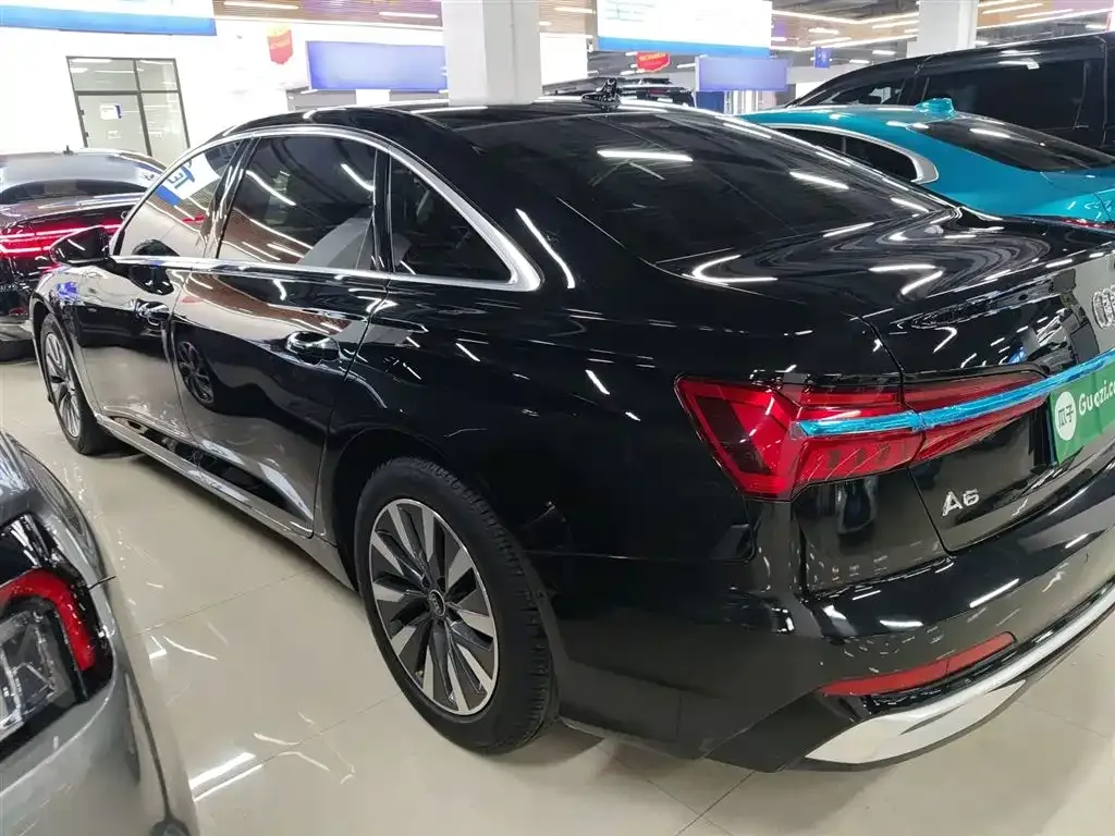 Audi A6L 2023 из CN, фото 3