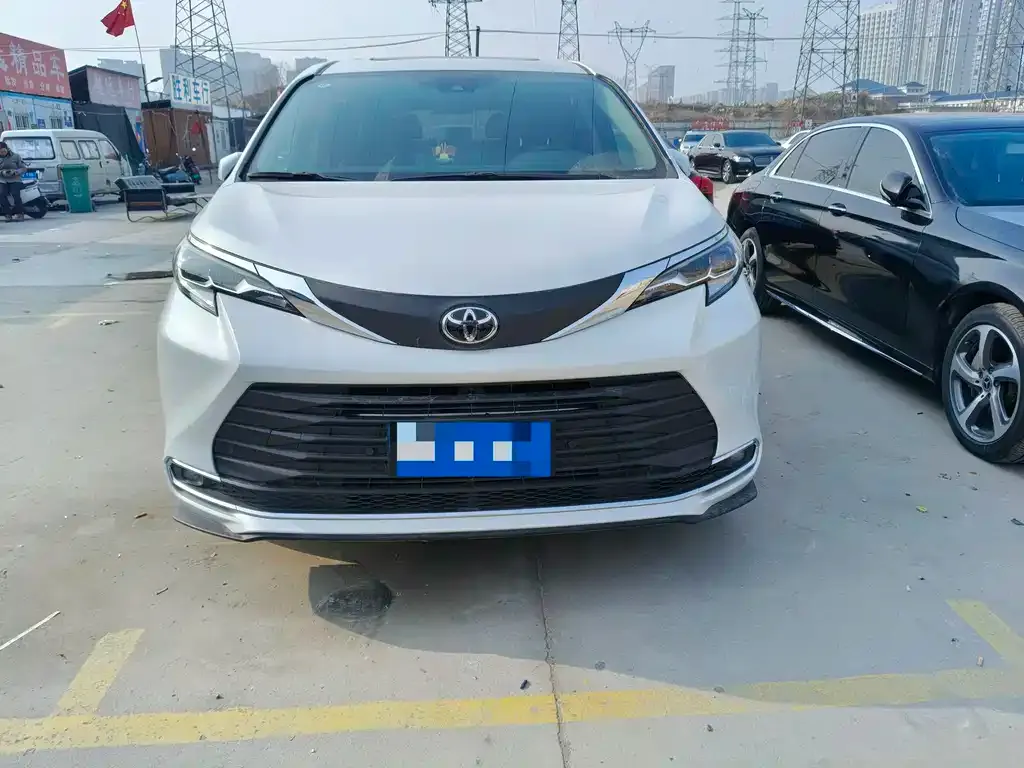Toyota Sienna 2025 из CN, фото 9