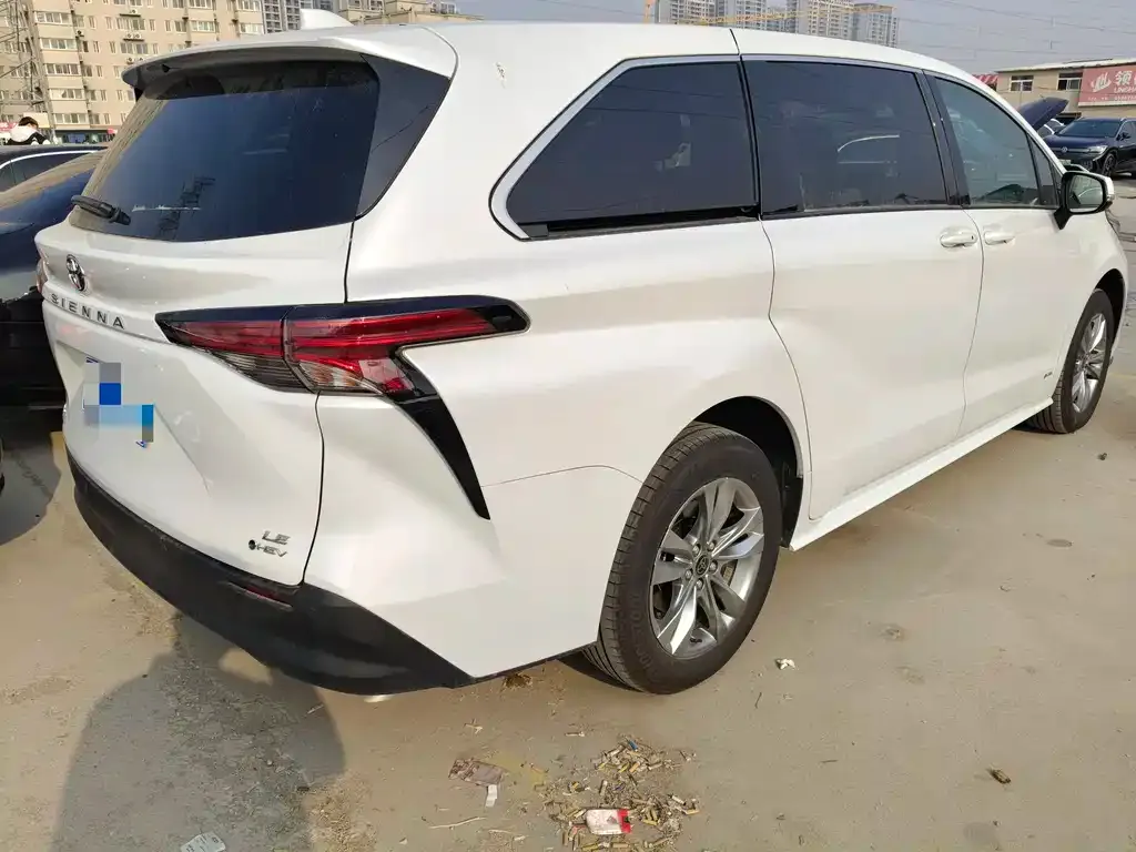 Toyota Sienna 2025 из CN, фото 6
