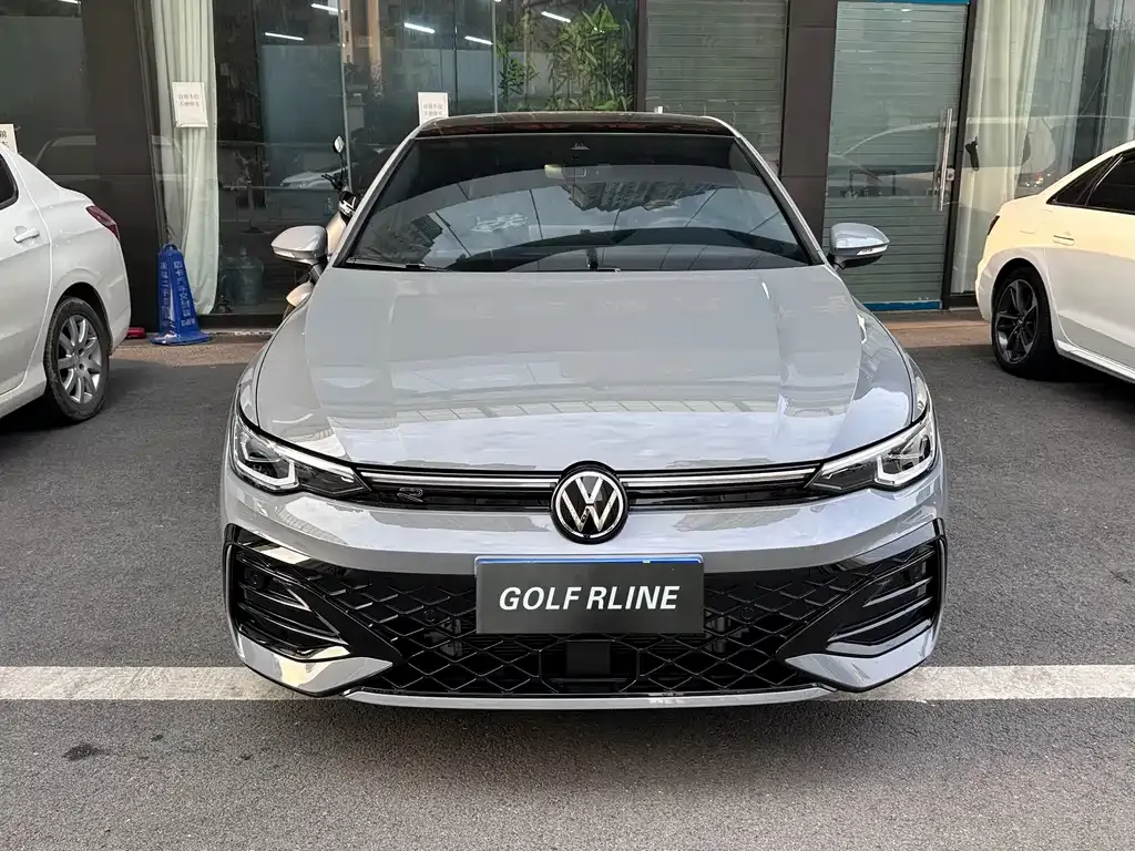 Volkswagen Golf 2025 из CN, фото 2