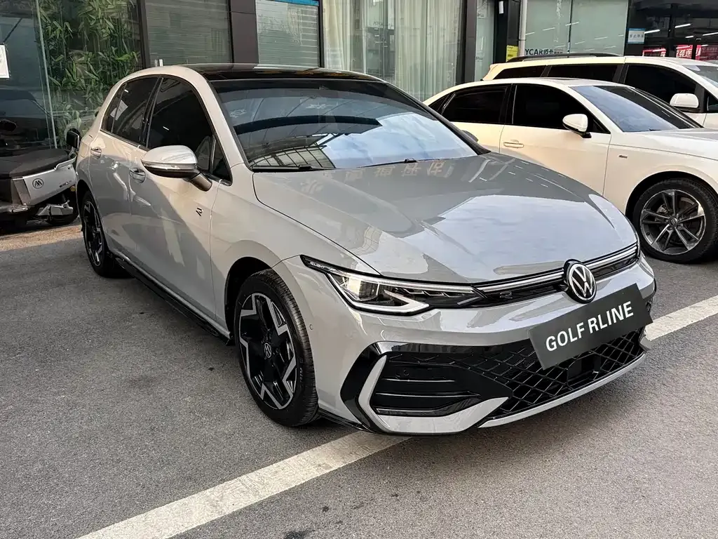 Volkswagen Golf 2025 из CN, фото 3