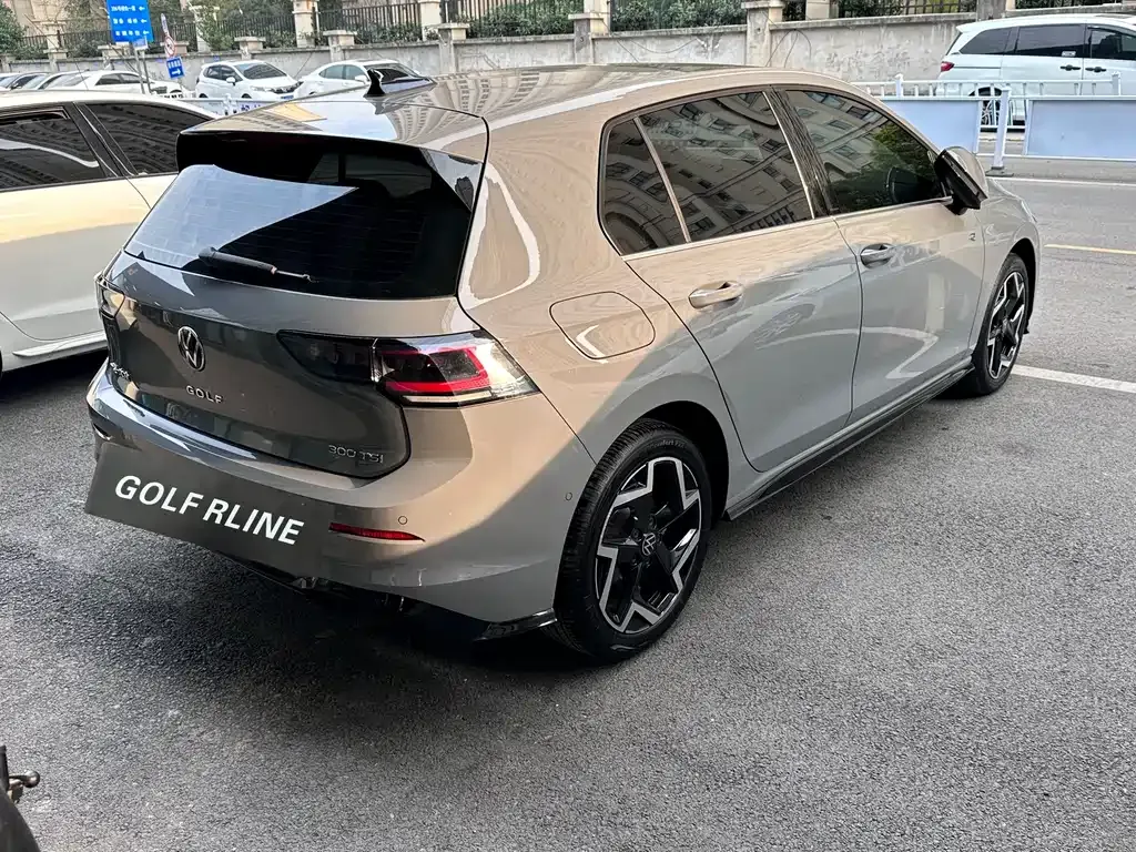 Volkswagen Golf 2025 из CN, фото 8