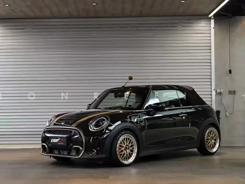 MINI Cooper (3-door) 2023 из CN, фото 1