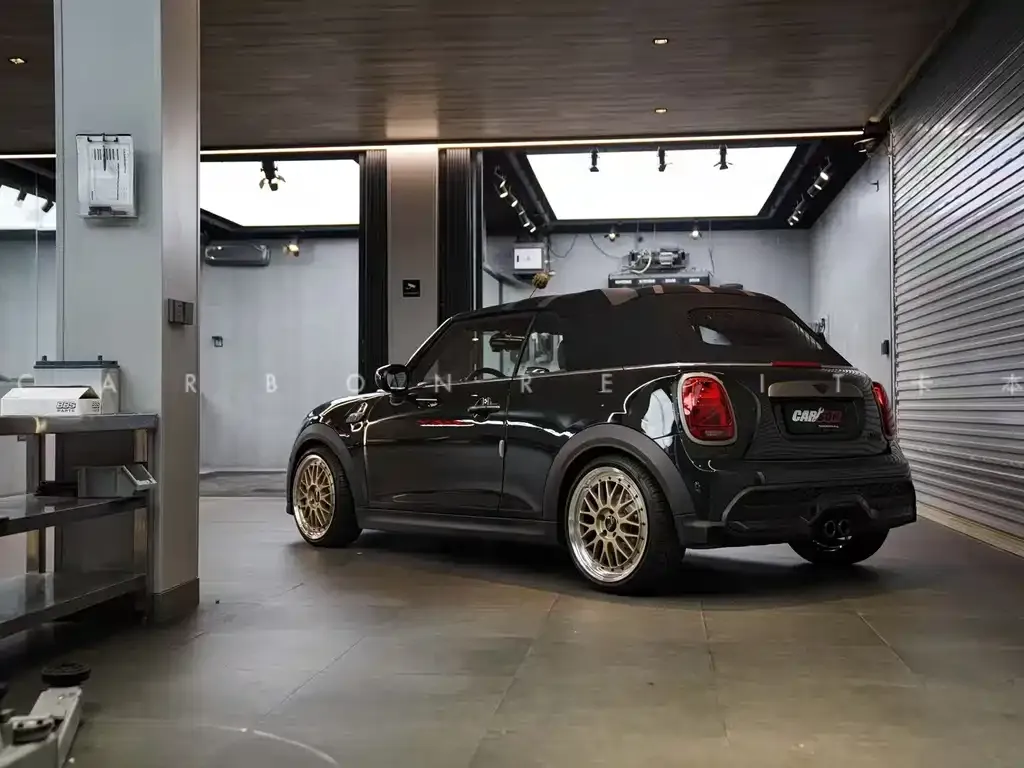 MINI Cooper (3-door) 2023 из CN, фото 6