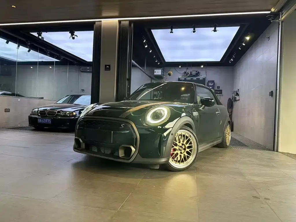 MINI Cooper (3-door) 2023 из CN, фото 9
