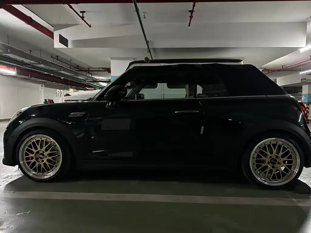 MINI Cooper (3-door) 2023 из CN, фото 4