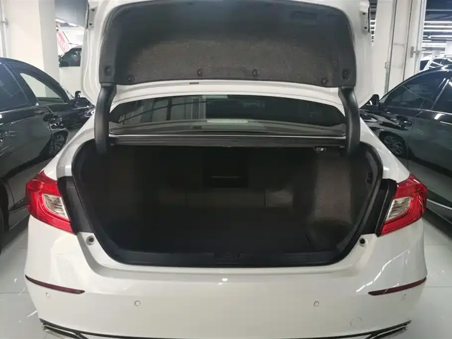 Honda Accord 2021 из CN, фото 7
