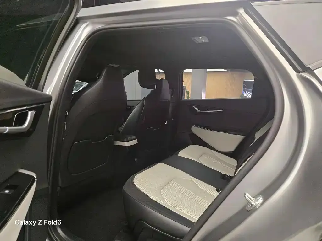 Kia EV6 2023 из CN, фото 2