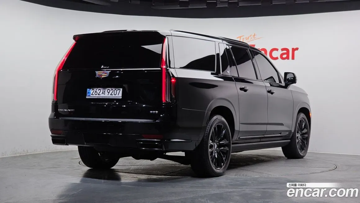 Cadillac Escalade 2024 из KR, фото 2