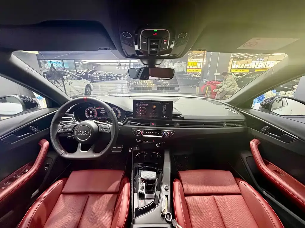 Audi A4L 2025 из CN, фото 9