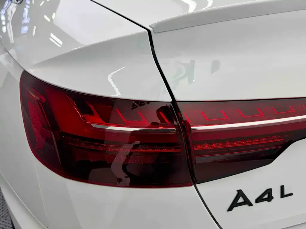 Audi A4L 2025 из CN, фото 5