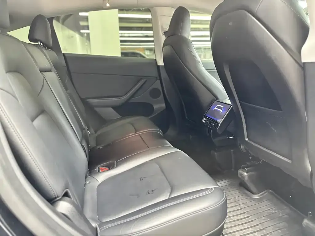 Tesla Model Y 2023 из CN, фото 7