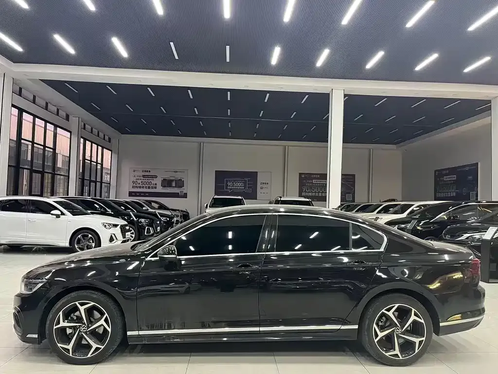 Volkswagen Magotan 2024 из CN, фото 8