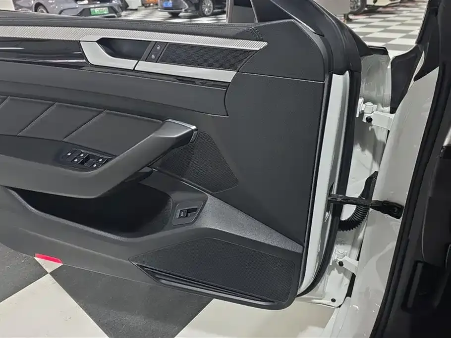 Volkswagen CC 2021 из CN, фото 8