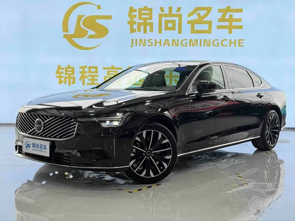 Volvo S90 — фото 1