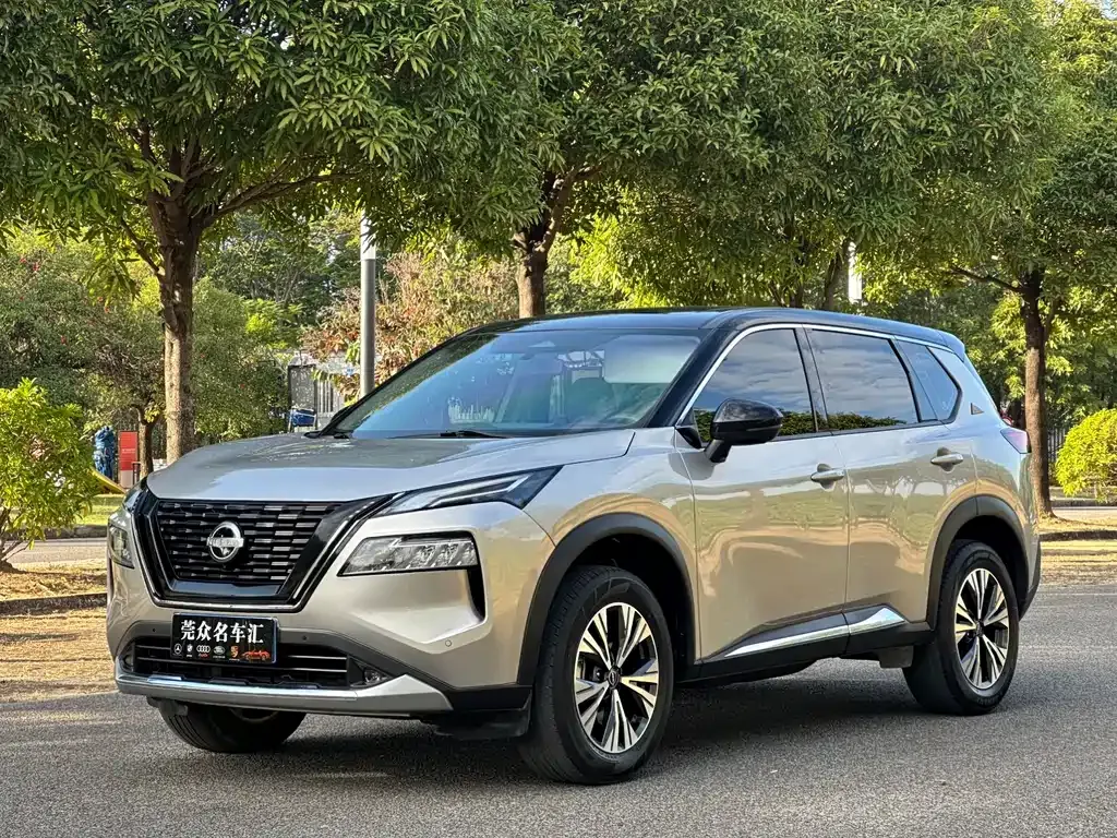 Nissan X-Trail 2023 из CN, фото 1