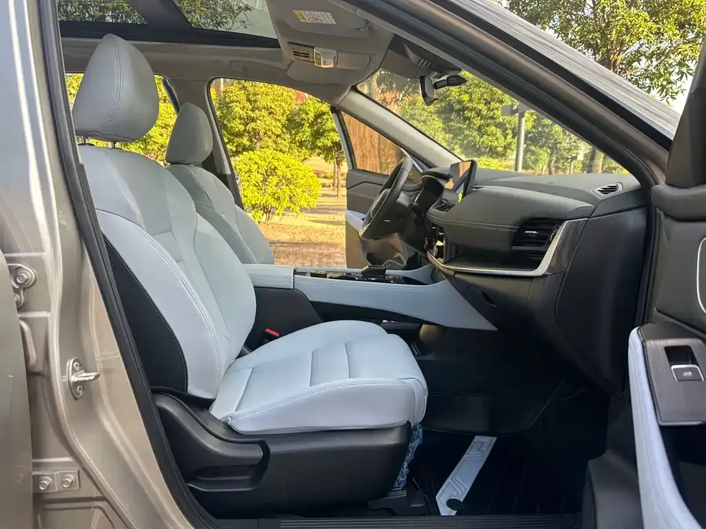 Nissan X-Trail 2023 из CN, фото 10