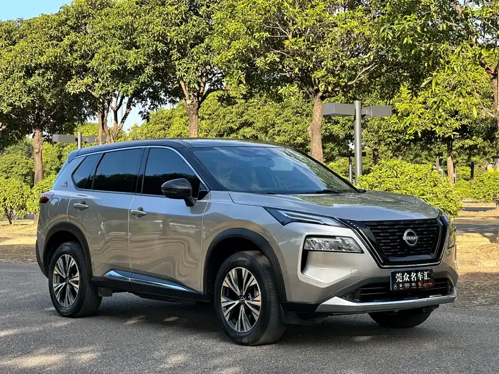 Nissan X-Trail 2023 из CN, фото 2