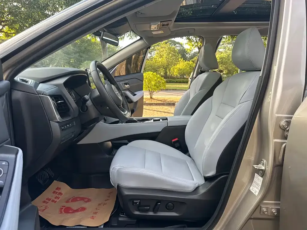 Nissan X-Trail 2023 из CN, фото 8