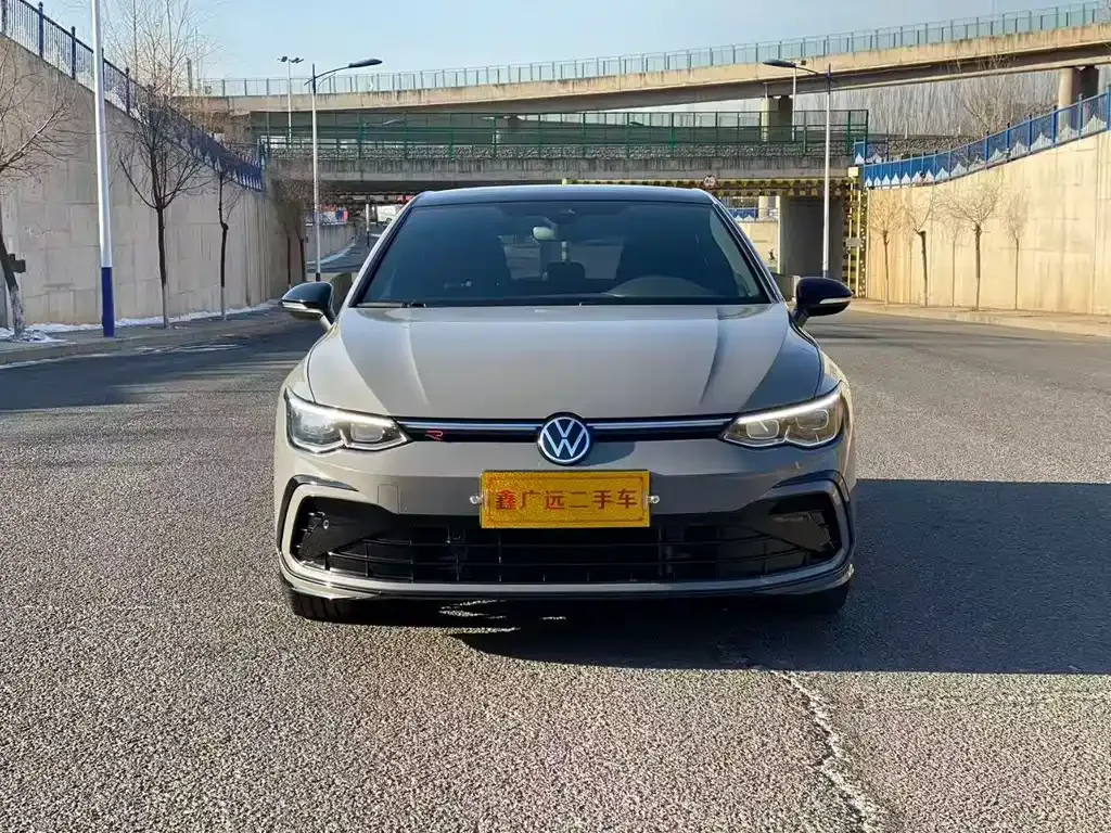 Volkswagen Golf 2022 из CN, фото 1