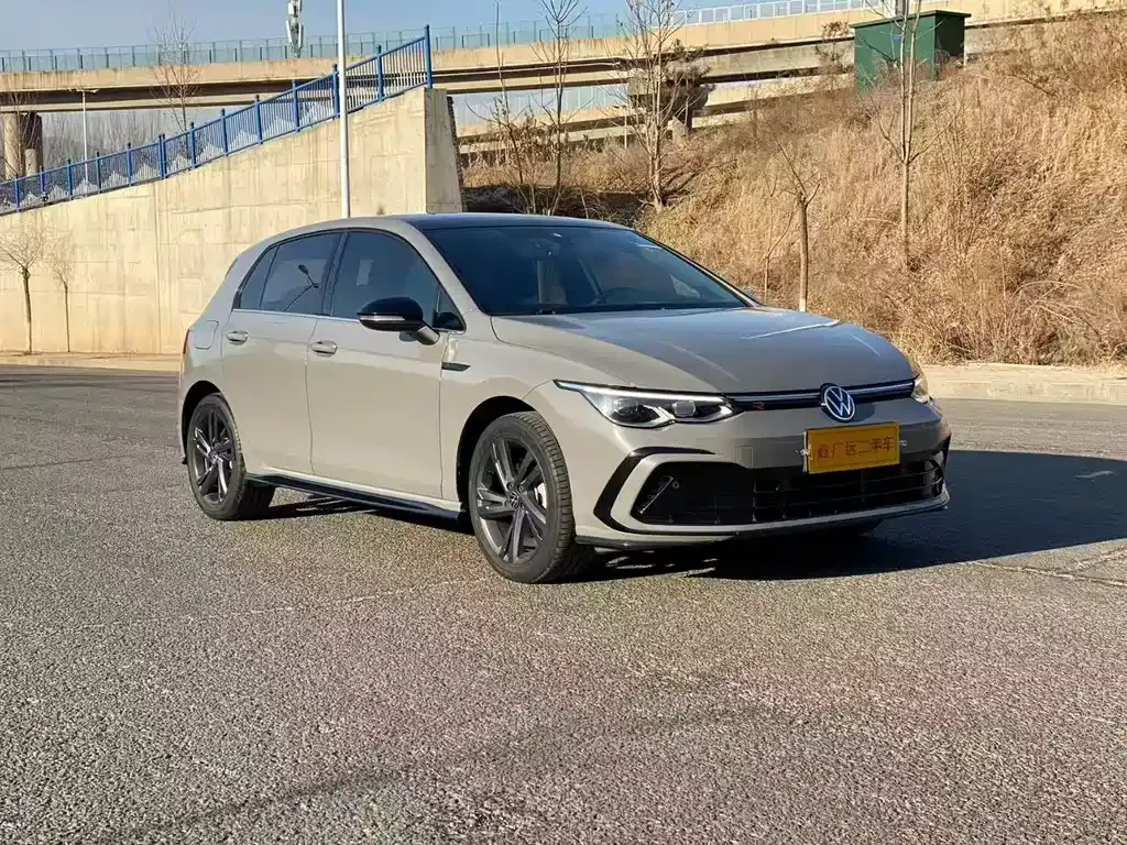 Volkswagen Golf 2022 из CN, фото 6