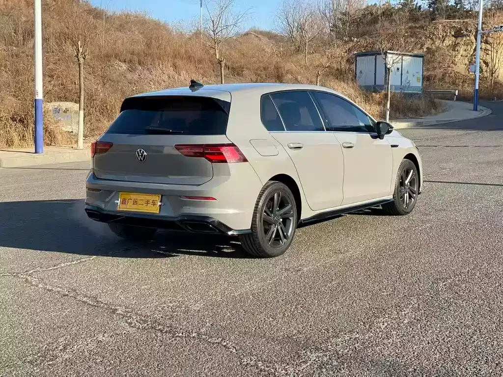 Volkswagen Golf 2022 из CN, фото 5