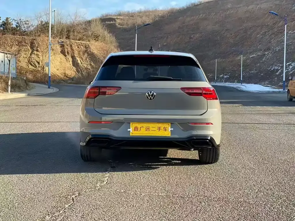 Volkswagen Golf 2022 из CN, фото 8
