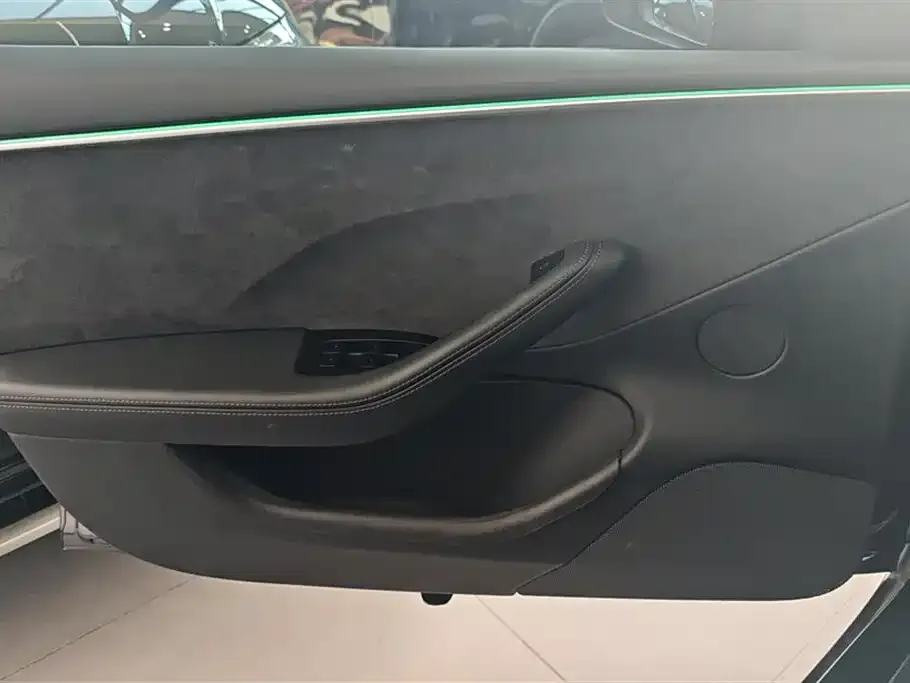 Tesla Model 3 2024 из CN, фото 5