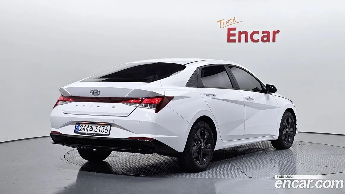 Hyundai AVANTE — фото 2
