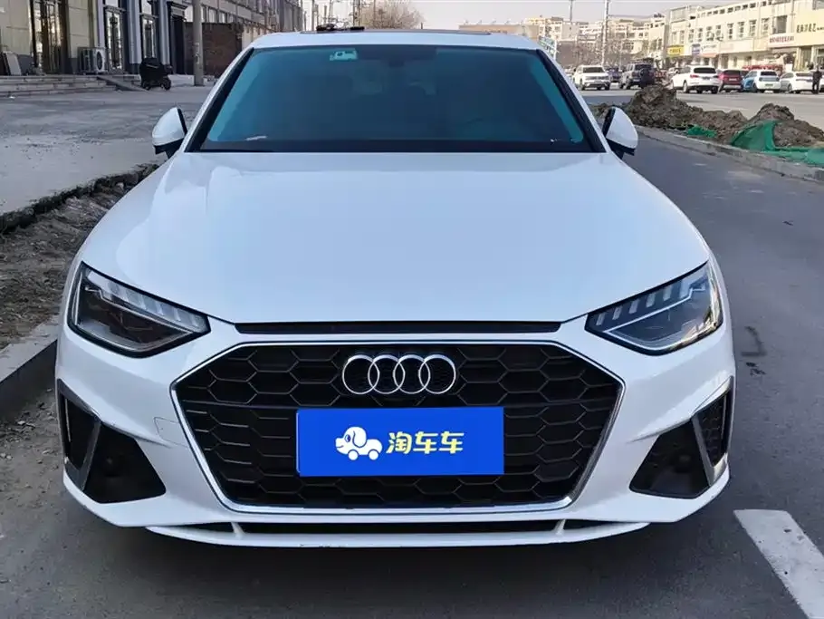 Audi A4L 2021 из CN, фото 2